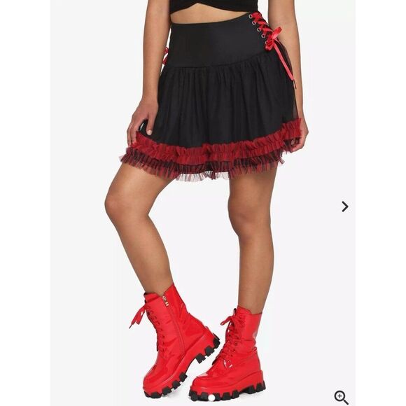 Hot Topic Black & Red Side Lace-Up Mini Skirt Layered Ruffled Size Small Goth - Picture 1 of 10